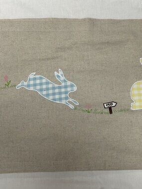 🐣 Sur La Table Easter Table Runner — Like New
